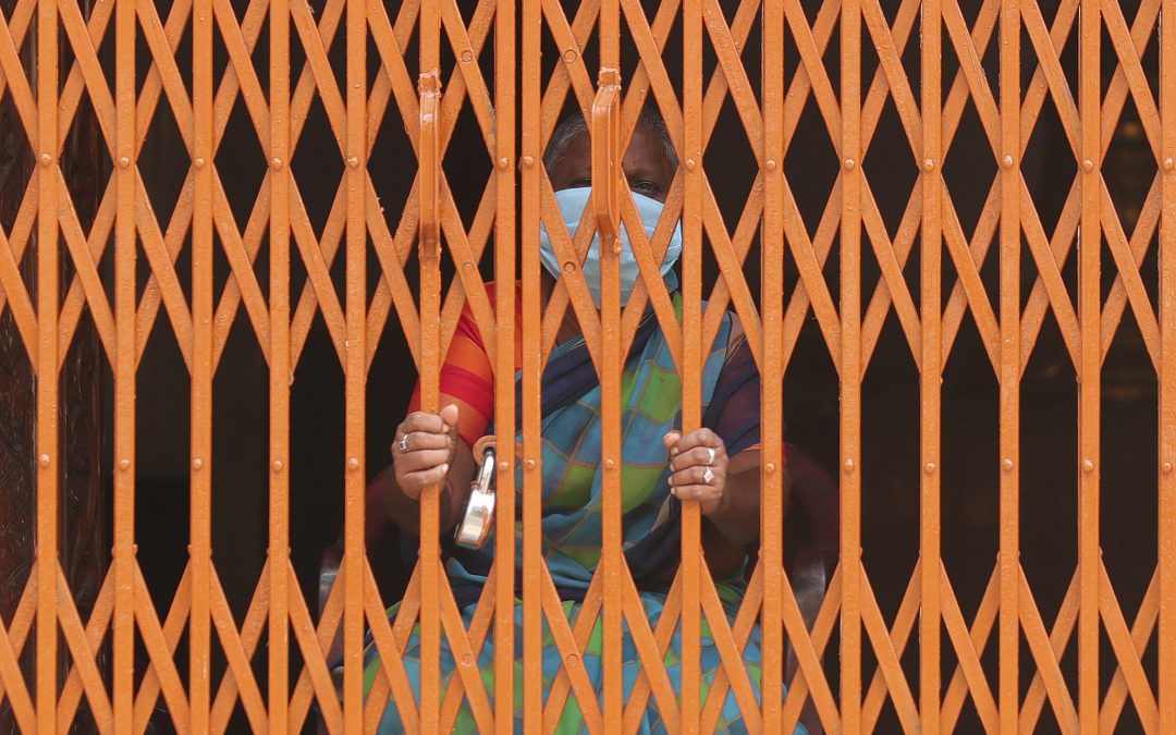 Huge mall now testing site; grocery workers seek protections