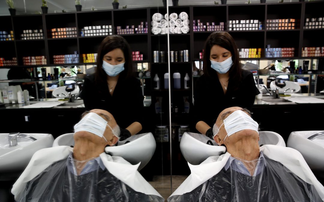 Paris awakens slowly after 2-month slumber to world it lost