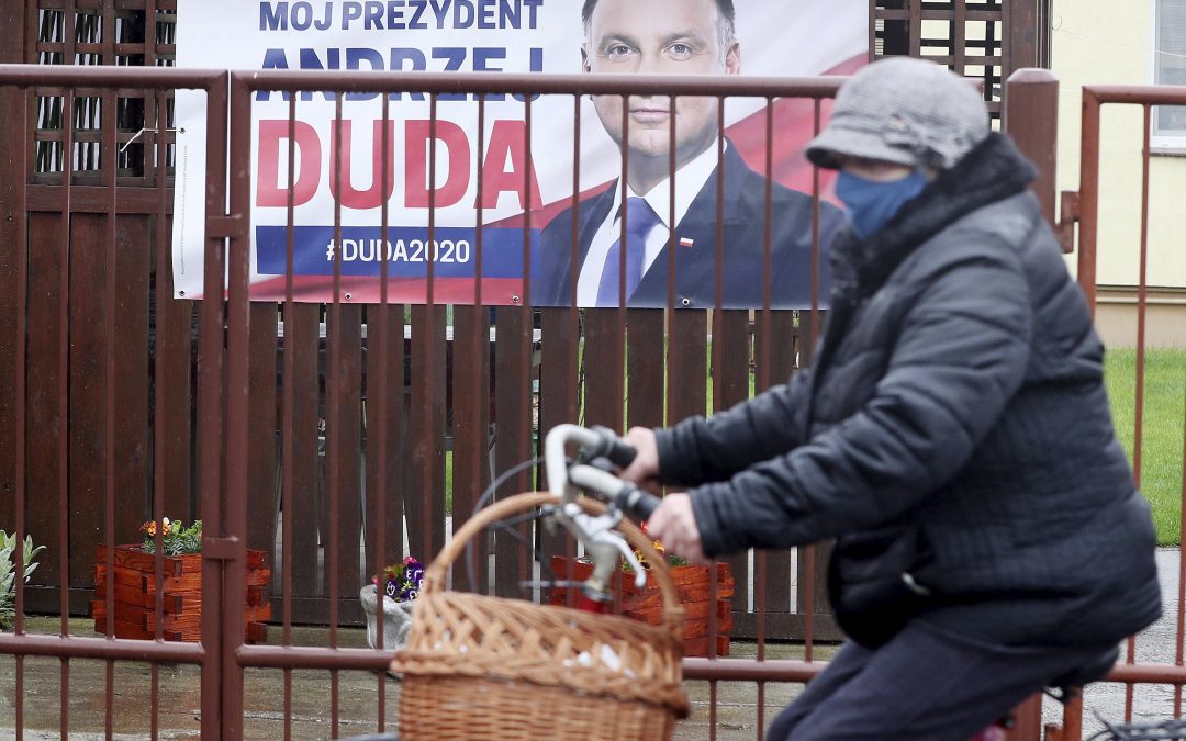 Polish ruling coalition postpones Sunday presidential vote