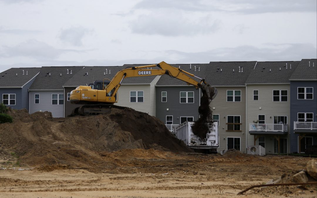 US home construction drops 30.2% in April as virus rages