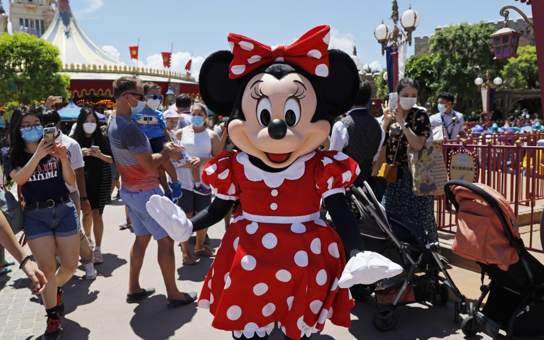 Hong Kong Disneyland reopens, consumers using less cash