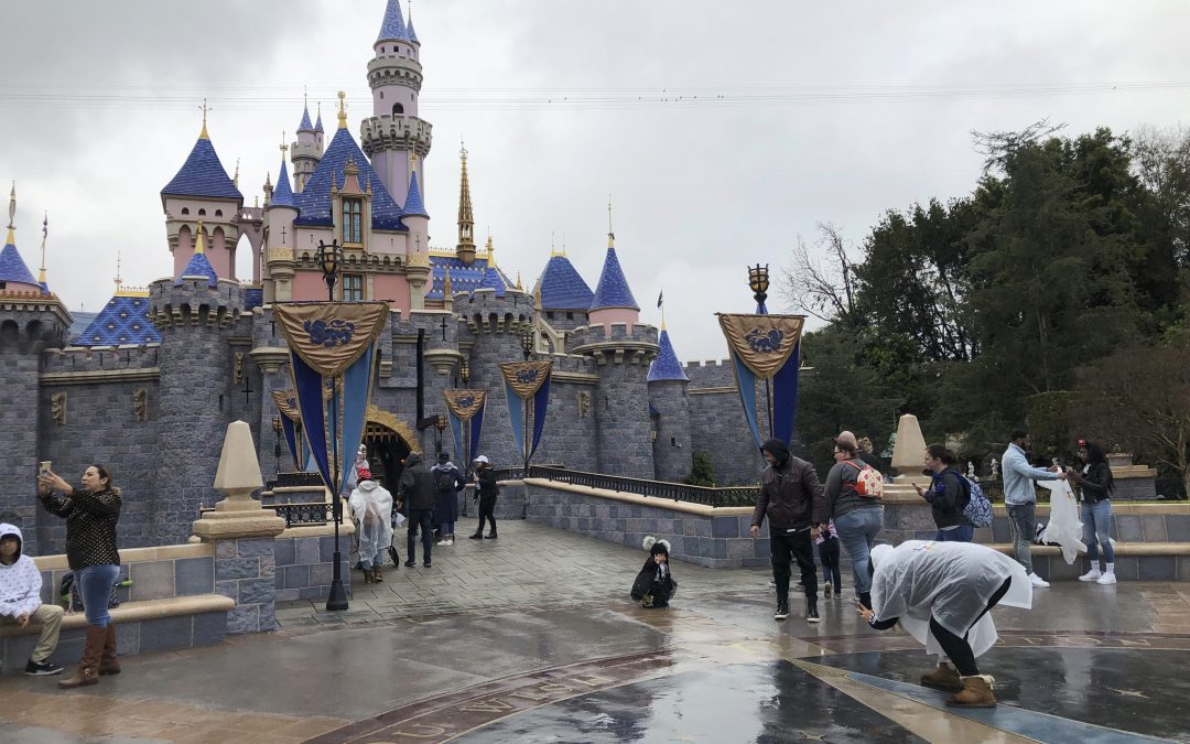 Disney delays Southern California theme park reopenings