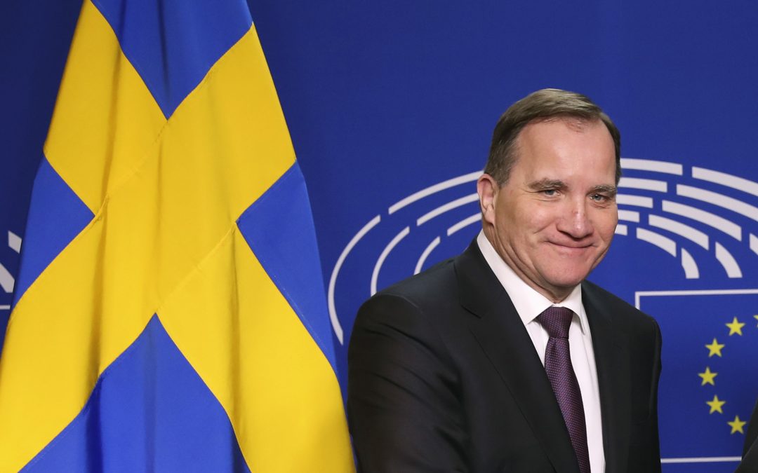 Swedish lawmakers honor virus victims; citizens denied entry