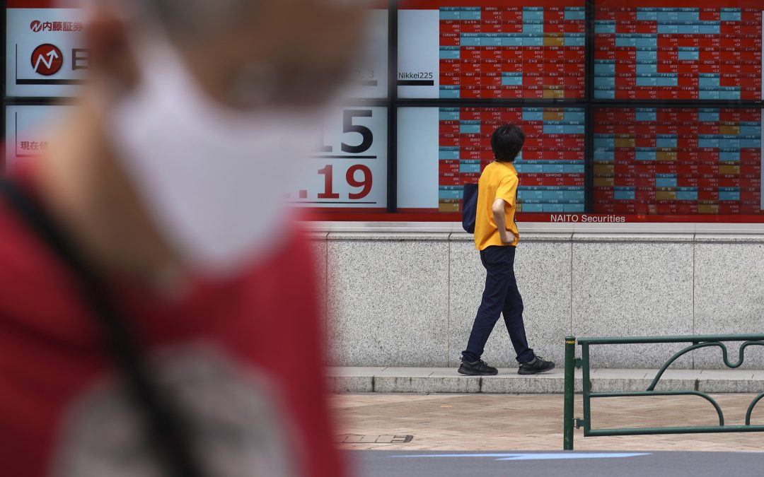 World stocks mostly dip with US closed for holiday